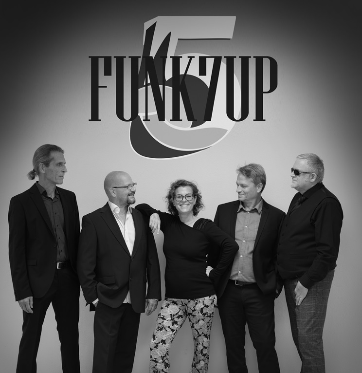 5FUNK7UP © Maria Hauck